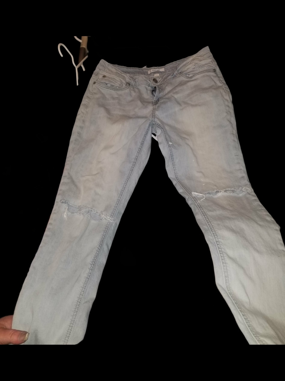 refuge Light Gray Skinny Jeans with Knee Distressing